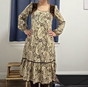 Gunne SAX Vintage Paisley Long Sleeve Dress